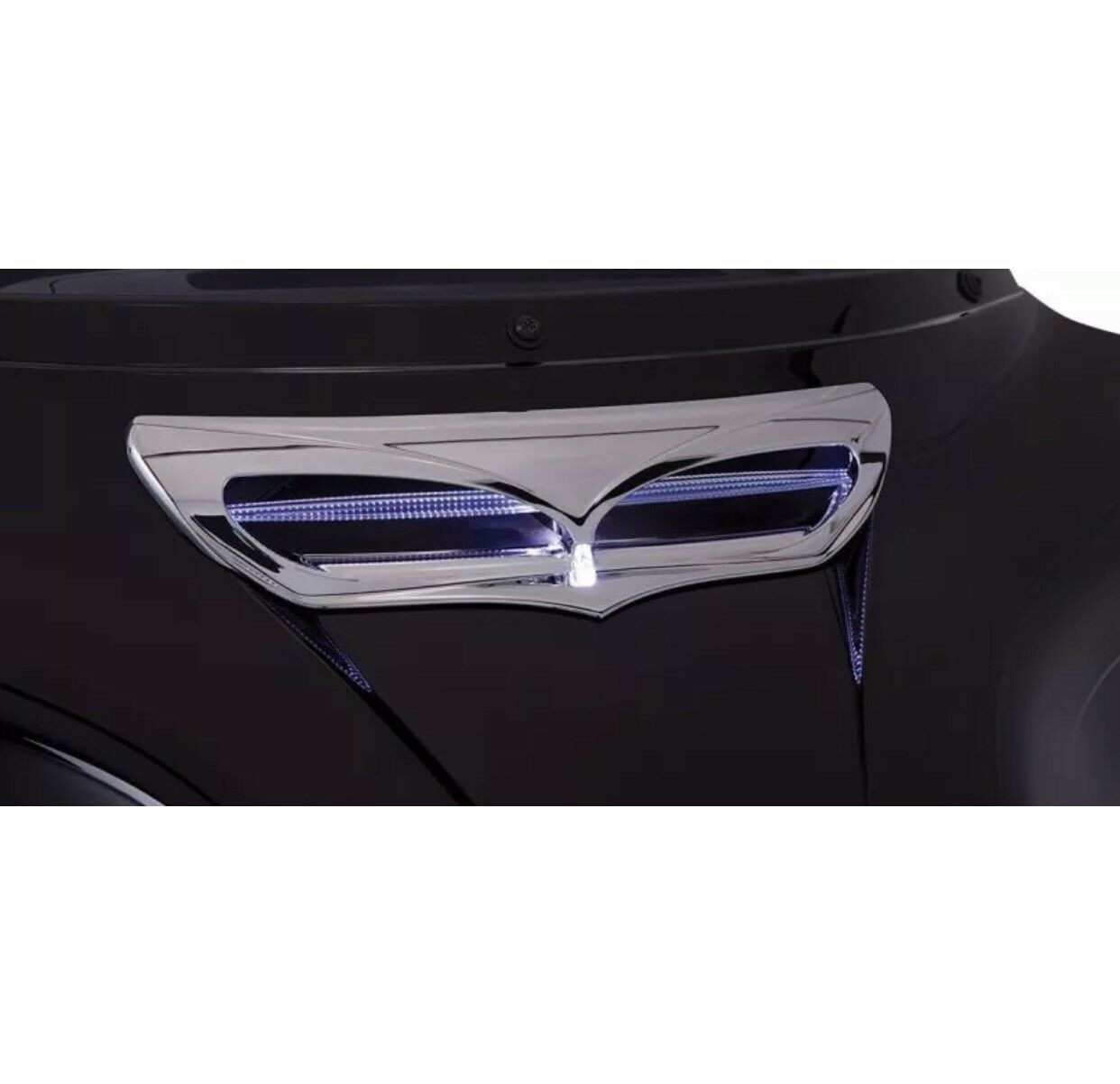 Ciro Chrome Lighted Fairing Vent Trim